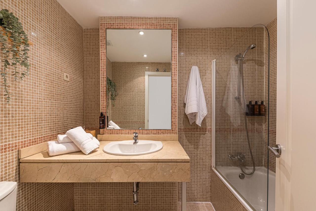 Apartament Bnbholder II Santiago Bernabeu Madryt Zewnętrze zdjęcie